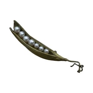 Michael Michaud Pea Pod Freshwater Pearl Botanical Brooch Gold Tone Pin